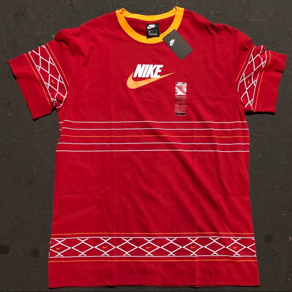 Nike tee shirt